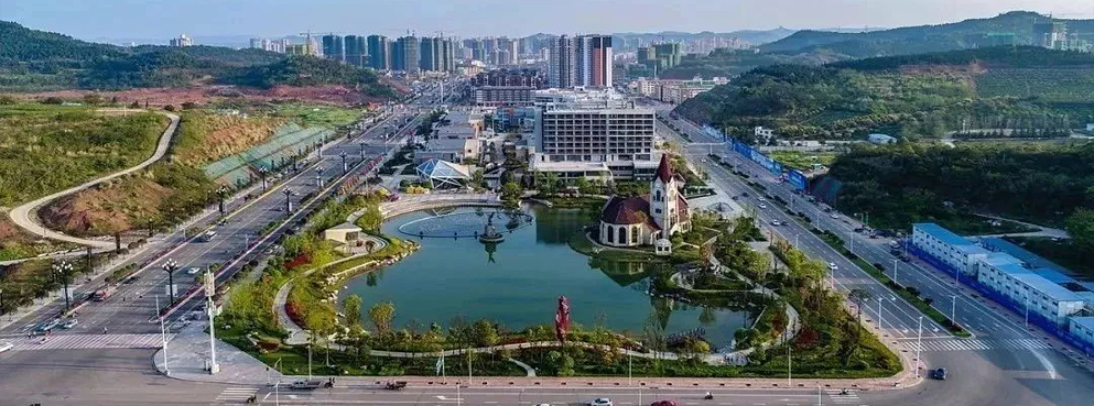 南充市-嘉陵区-美宇奥特莱斯·白马湖商业水街
