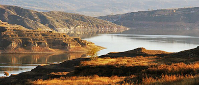 长治市-武乡县-太行龙湖风景区