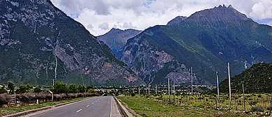 林芝市-波密县-松宗镇-盔甲山风景区