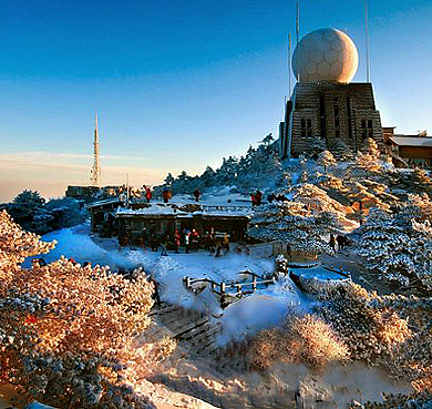 黄山市-黄山区-黄山·光明顶（气象台·1860米）风景区