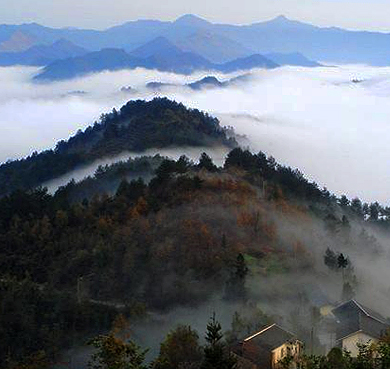 安康市-平利县-城关镇-女娲山村-大巴山·中皇山（女娲山遗址）风景区