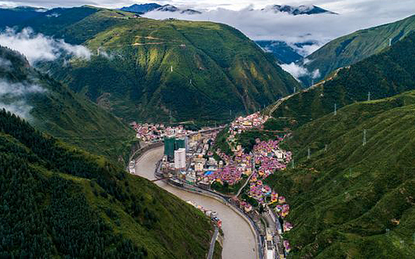 甘孜州-新龙县城-茹龙镇·雅砻江大峡谷风景区