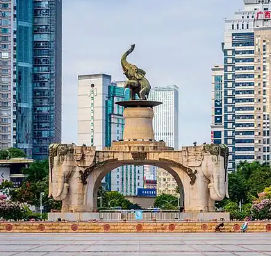 南宁市-青秀区-金湖广场·商业街区